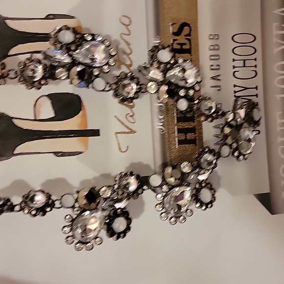 Vtg Inspired Clear & Milky White Faux Gemstones Black Necklace Great Condition! - Picture 14 of 16